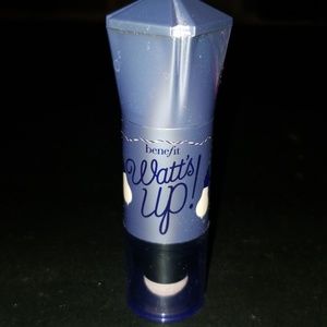 Benefit hightlighter